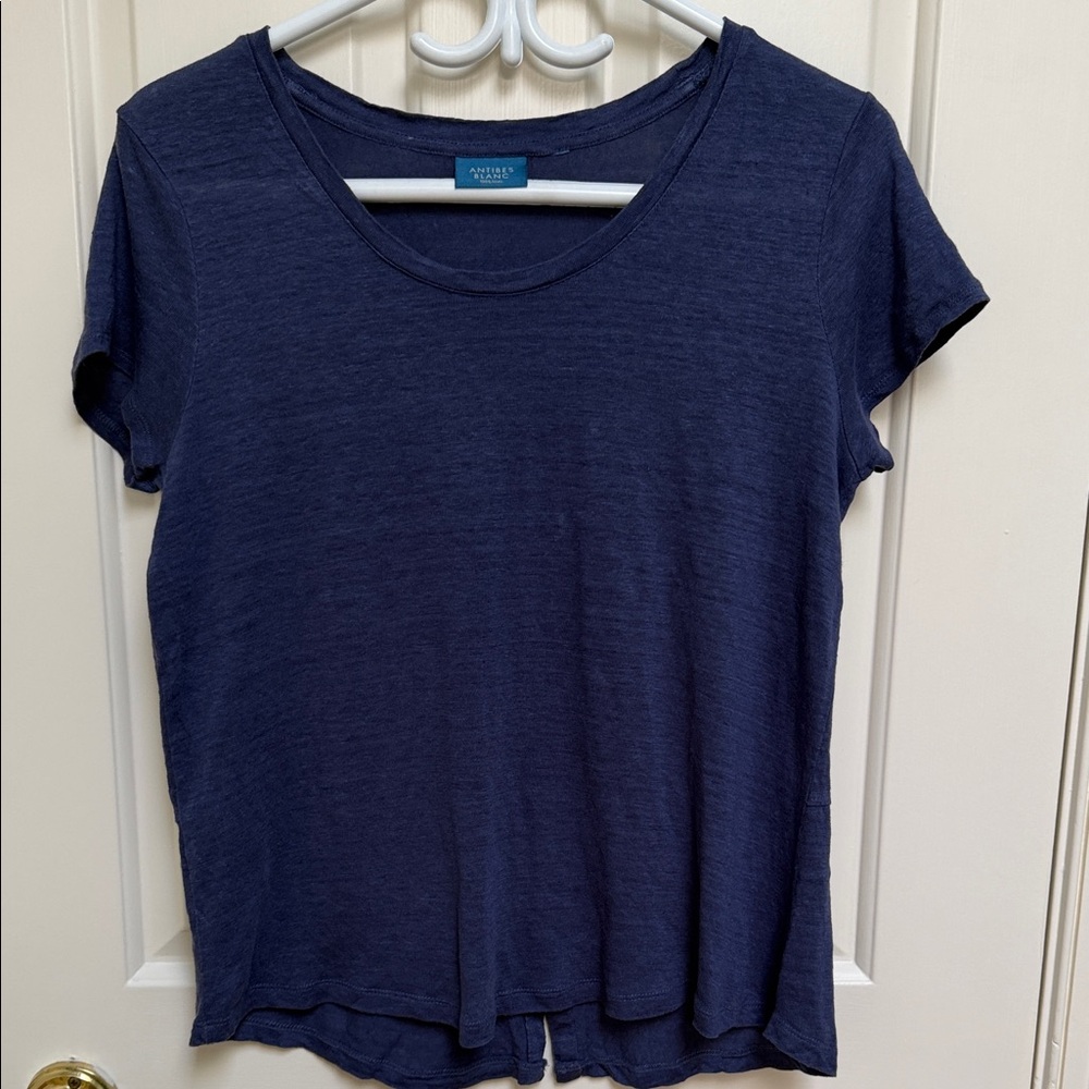 Antibes Blanc 100% linen inky blue top w back button detail 18 in ptp